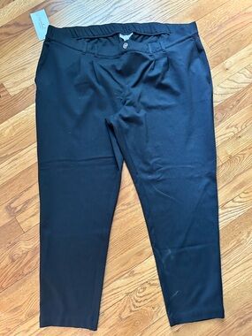 Isabel Maternity by Ingrid & Isabel Black Cropped Maternity Pants